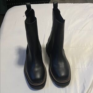 Black Leather Women’s Boots